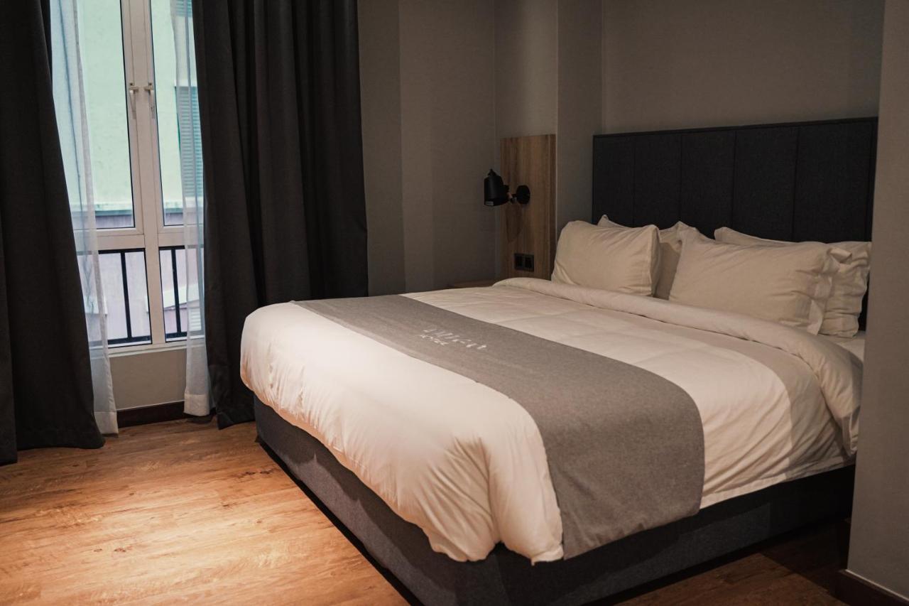 Amigo Hotel Miri Ngoại thất bức ảnh